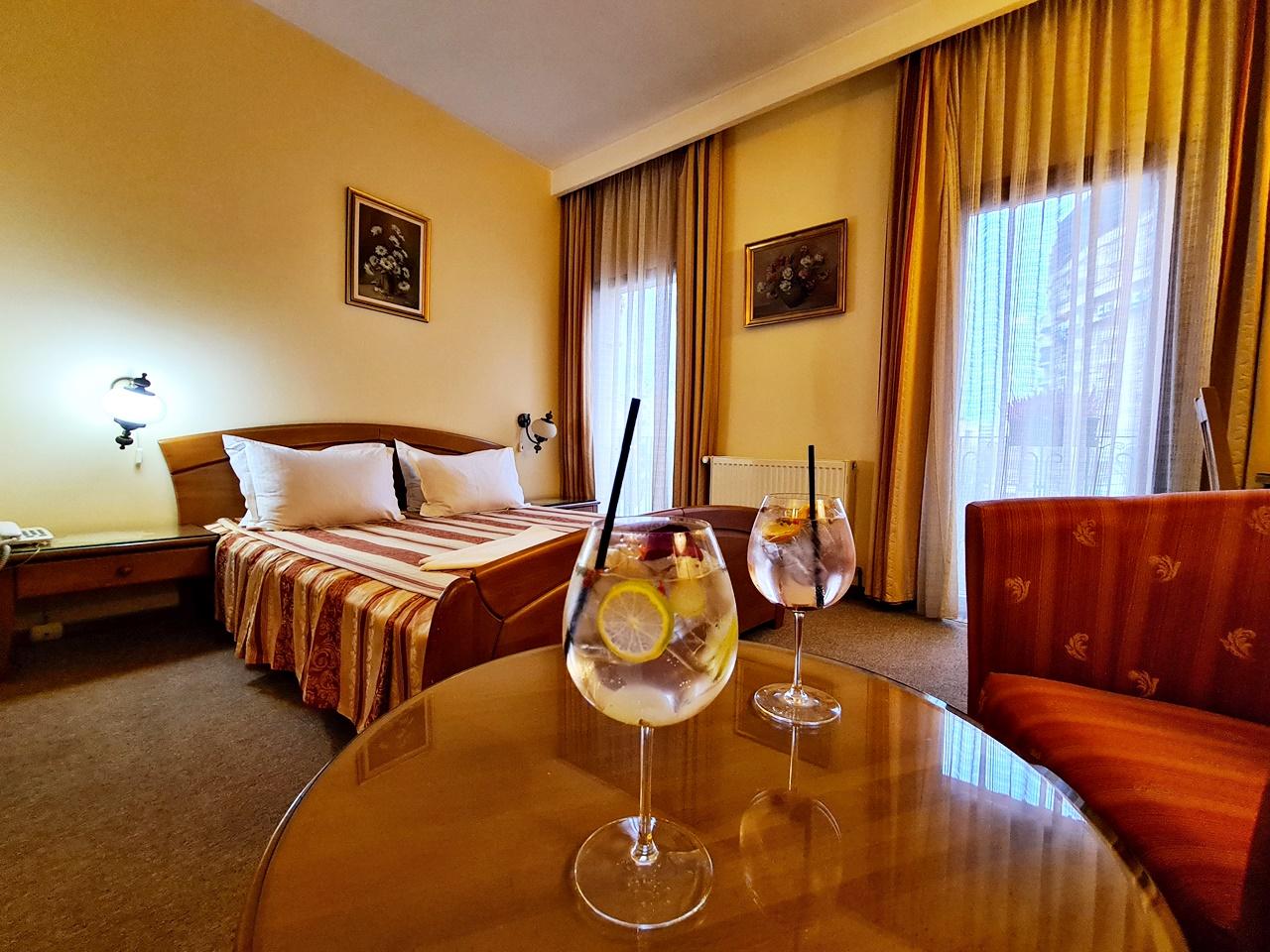 Hotel Horoscop Bukarest Exterior foto