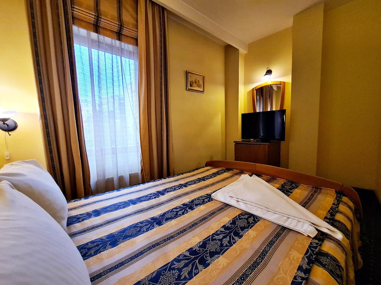 Hotel Horoscop Bukarest Exterior foto